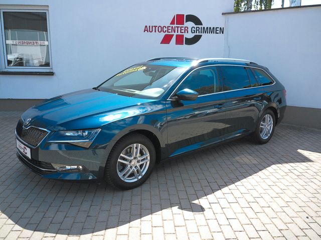 SKODA Superb Combi 2.0 TDI Xenon Navi AHK RüKa Style