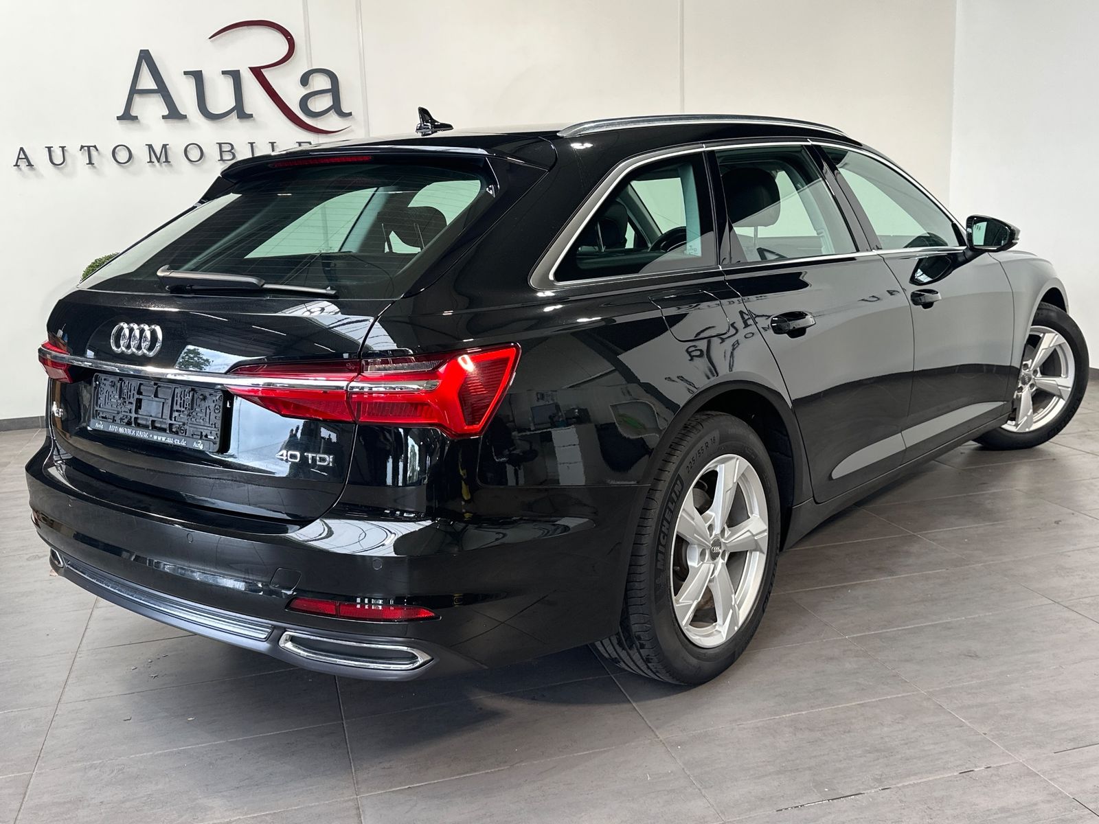 Fahrzeugabbildung Audi A6 Avant 40 TDI Sport NAV+LED+SHZ+KAM+AHK+DAB