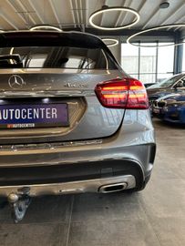 Mercedes-Benz GLA 220 d *4Matic *AHK*AMG*Pano*G Tronic*