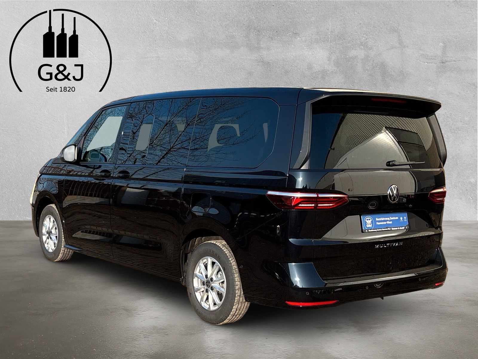 Fahrzeugabbildung Volkswagen T7 Multivan 2.0 TDI DSG Standheizung AHK