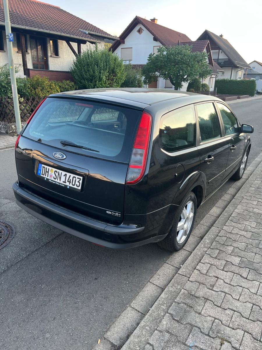 Ford Focus 2006 — engine 1.798 cm³, 125 HP (92kW)