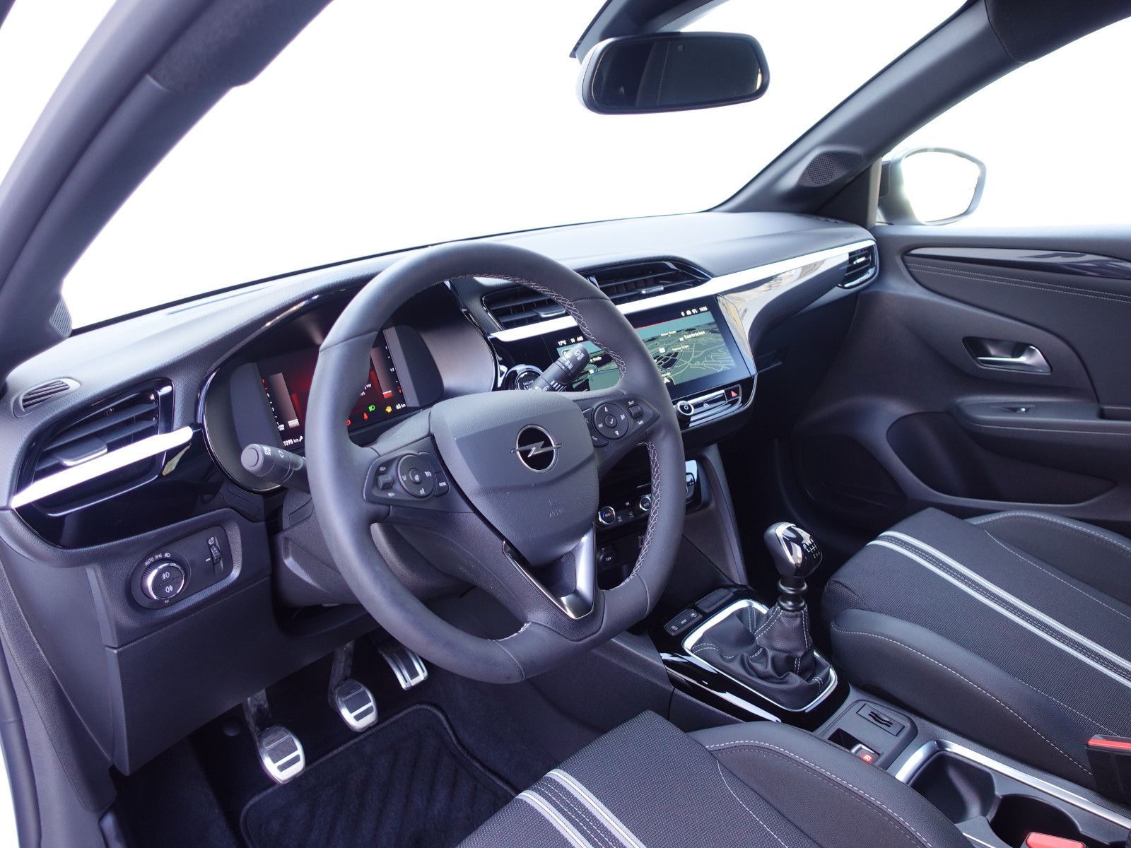 Fahrzeugabbildung Opel Corsa 1.2 Turbo GS  Allwetter,Navi,Kamera,PDC,SH