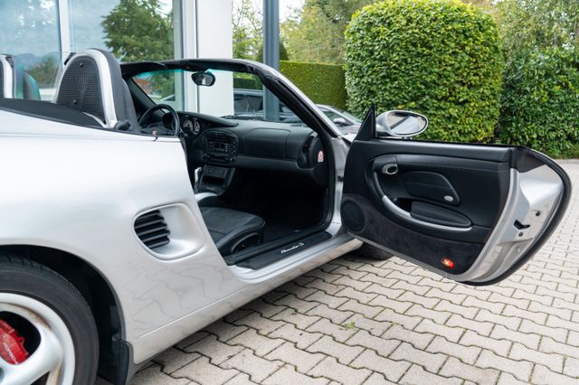 Porsche Boxster S/ SITZHEIZUNG/ CD/ HARMAN/ ALARM/ 18" Porsche Boxster S/ SITZHEIZUNG/ CD/ HARMAN/ ALARM/ 18"