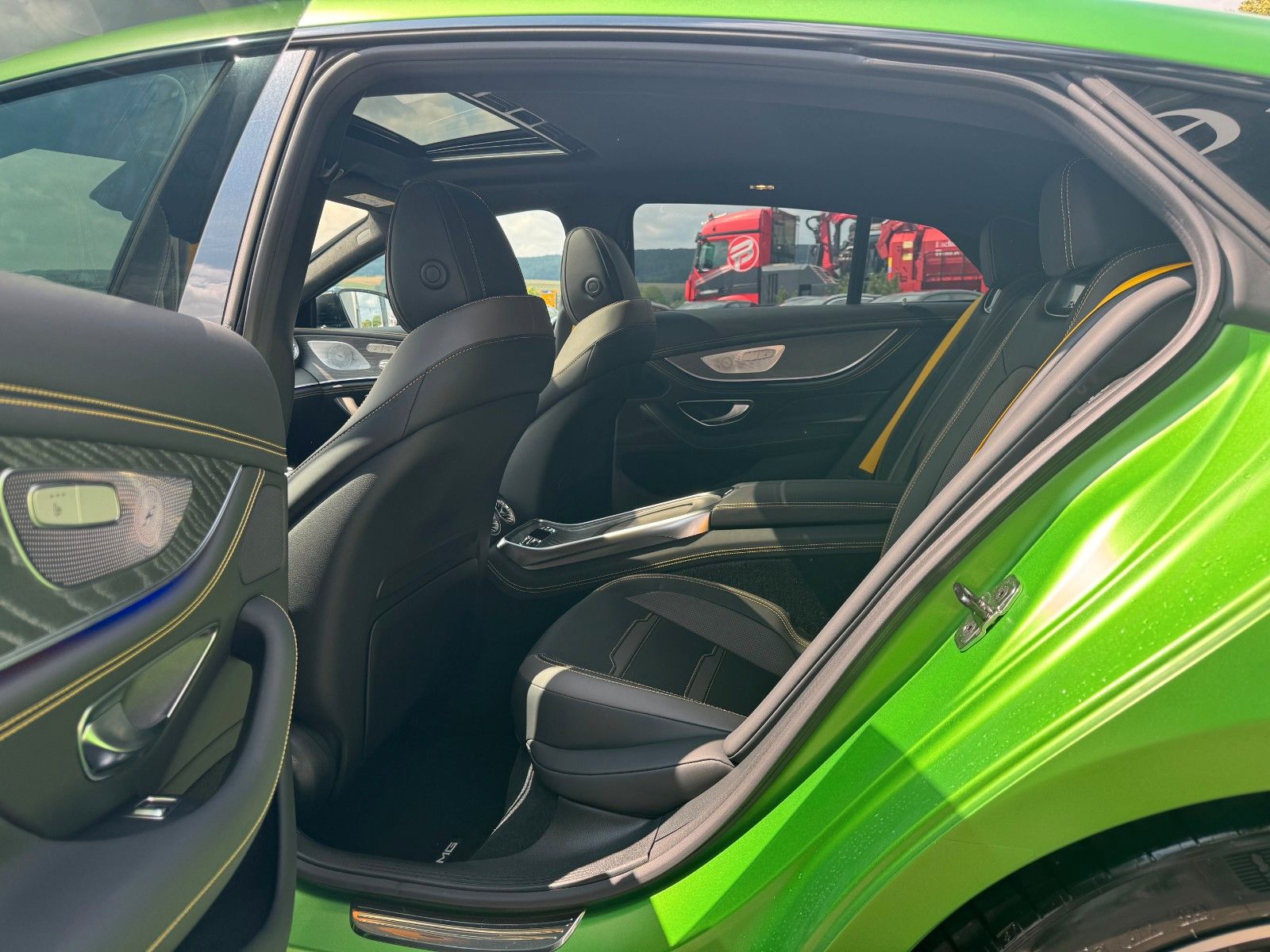 Fahrzeugabbildung Mercedes-Benz AMG GT S AirM+Burm+Standh+HUD+360+VOLL