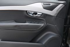 Fahrzeugabbildung Volvo XC90 T8 TE R-Design*PANO*LUFT*360*H&K*AHK*STHZ