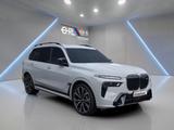 BMW X7 M60i xDrive STANDHEIZUNG AHK DAB - BMW X7 M60 in Berlin