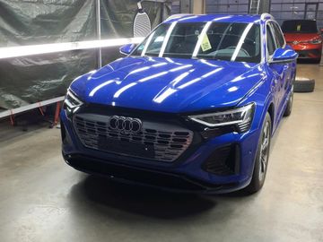 Audi Q8 e-tron - 5