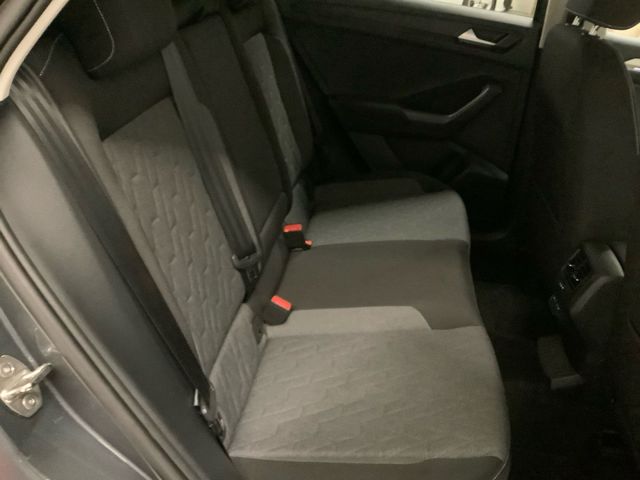 T-ROC MOVE 1.5 TSI DSG  LED, NaviACC, SHZ