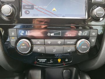 Fahrzeugabbildung Nissan Qashqai N-Connecta NAVI 360° beh.Frontsch 8-fach