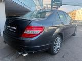 Mercedes-Benz C 350 AVANTG*AUT*LEDER*NAVI*PDC*METALLIC - mit Benzin-Antrieb: Vollleder, Metallic