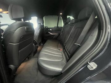 BMW X5 M50 - 11