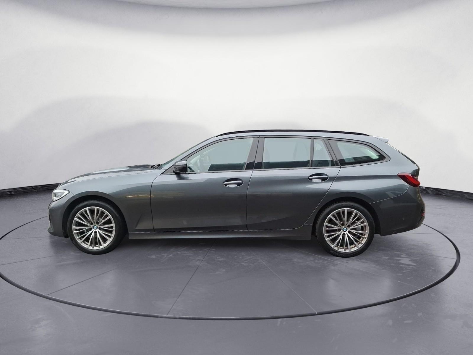 BMW 320d xDrive Touring Sport Line Aut. Navi Standhe
