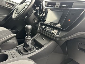 Toyota Auris - 10