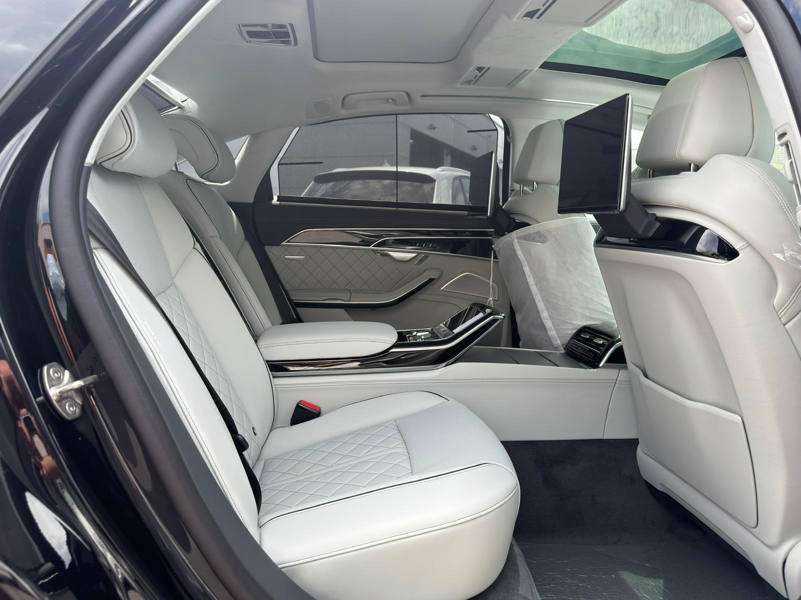 Audi A8 60 TFSI e L QUATTRO/VIP/4-SEATS/B&O/