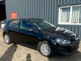 Volkswagen Golf VII Lim. Trendline - VW Golf Gebrauchtwagen in Mannheim