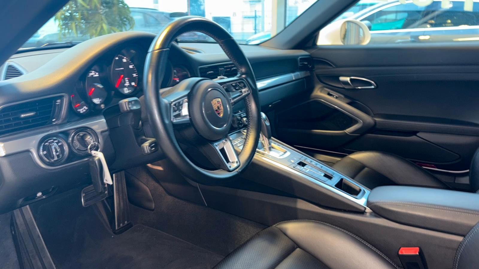 Fahrzeugabbildung Porsche 991/911 Targa 4 SAGA Sport Chrono