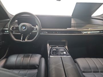 BMW 740 - 10