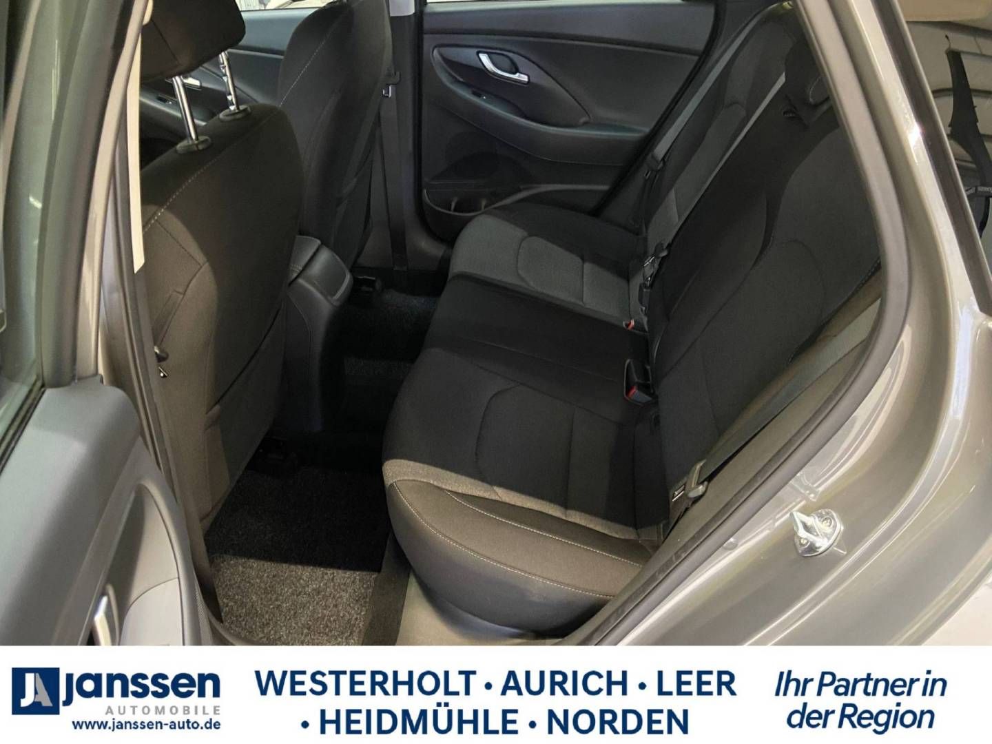 Fahrzeugabbildung Hyundai i30 INTRO EDITION