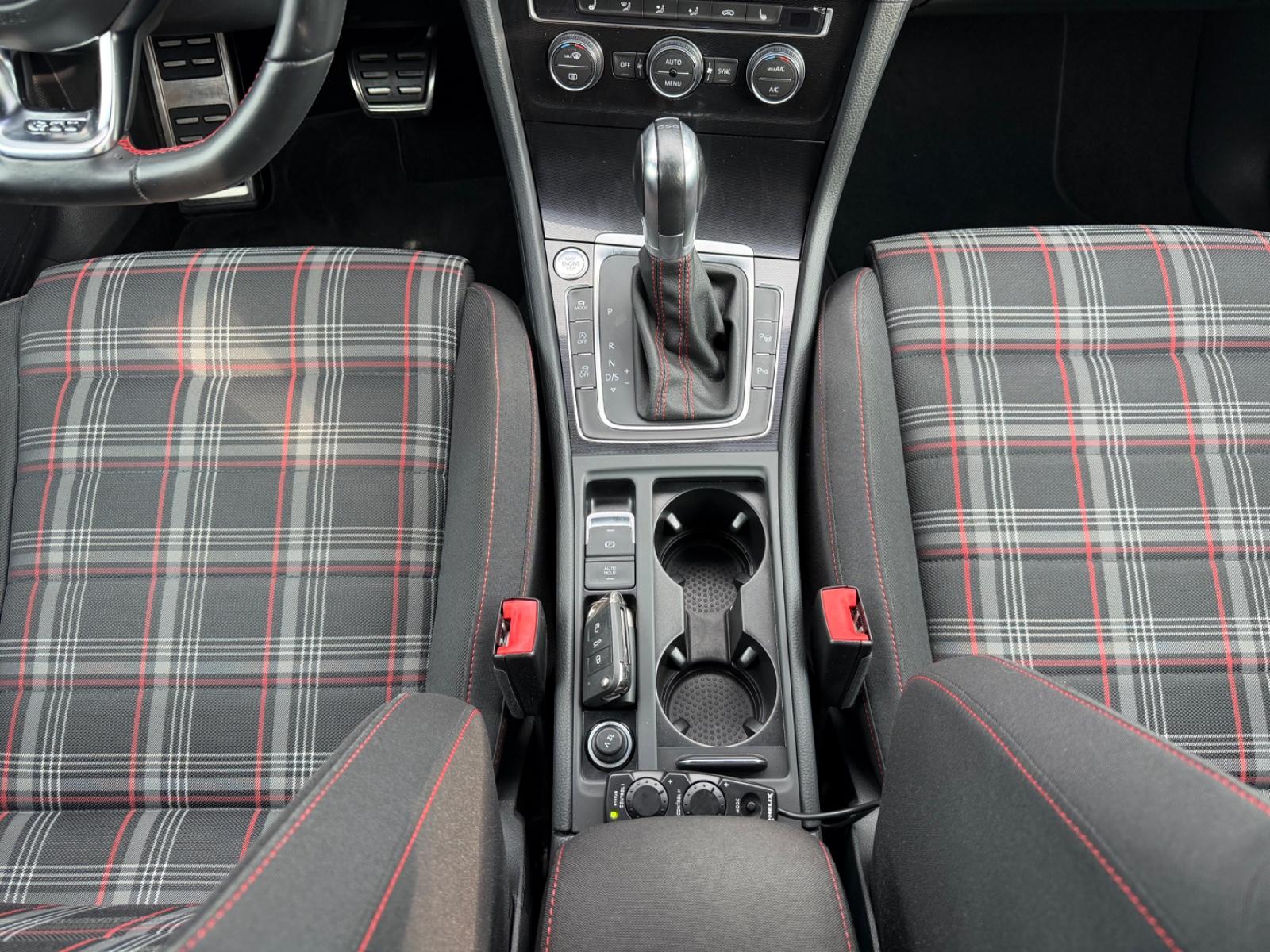 VOLKSWAGEN GOLF VII LIM. GTI PERFORMANCE BMT 230 ch BVA - PACK SPORT - VOLANT EN CUIR