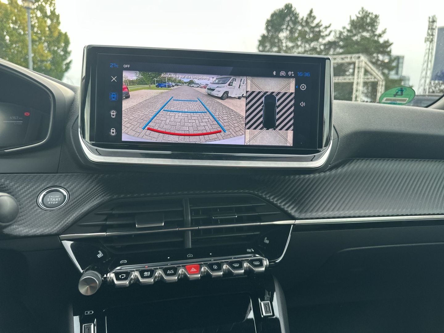 Fahrzeugabbildung Peugeot 2008 Allure 1.2 HY 136 e-DSC6      Navi ACC