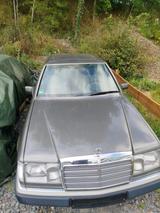 Mercedes-Benz Mercedes Benz 124 Benziner 260 e - Mercedes-Benz 260 aus 1991
