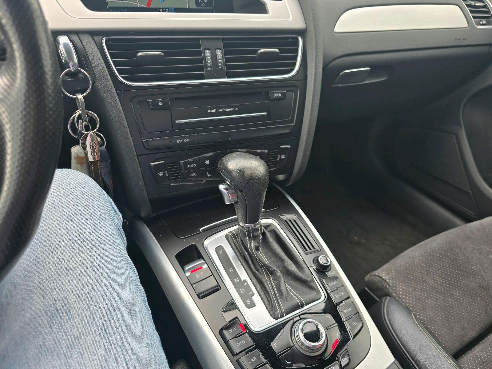 Audi A4 2009 — photo 8