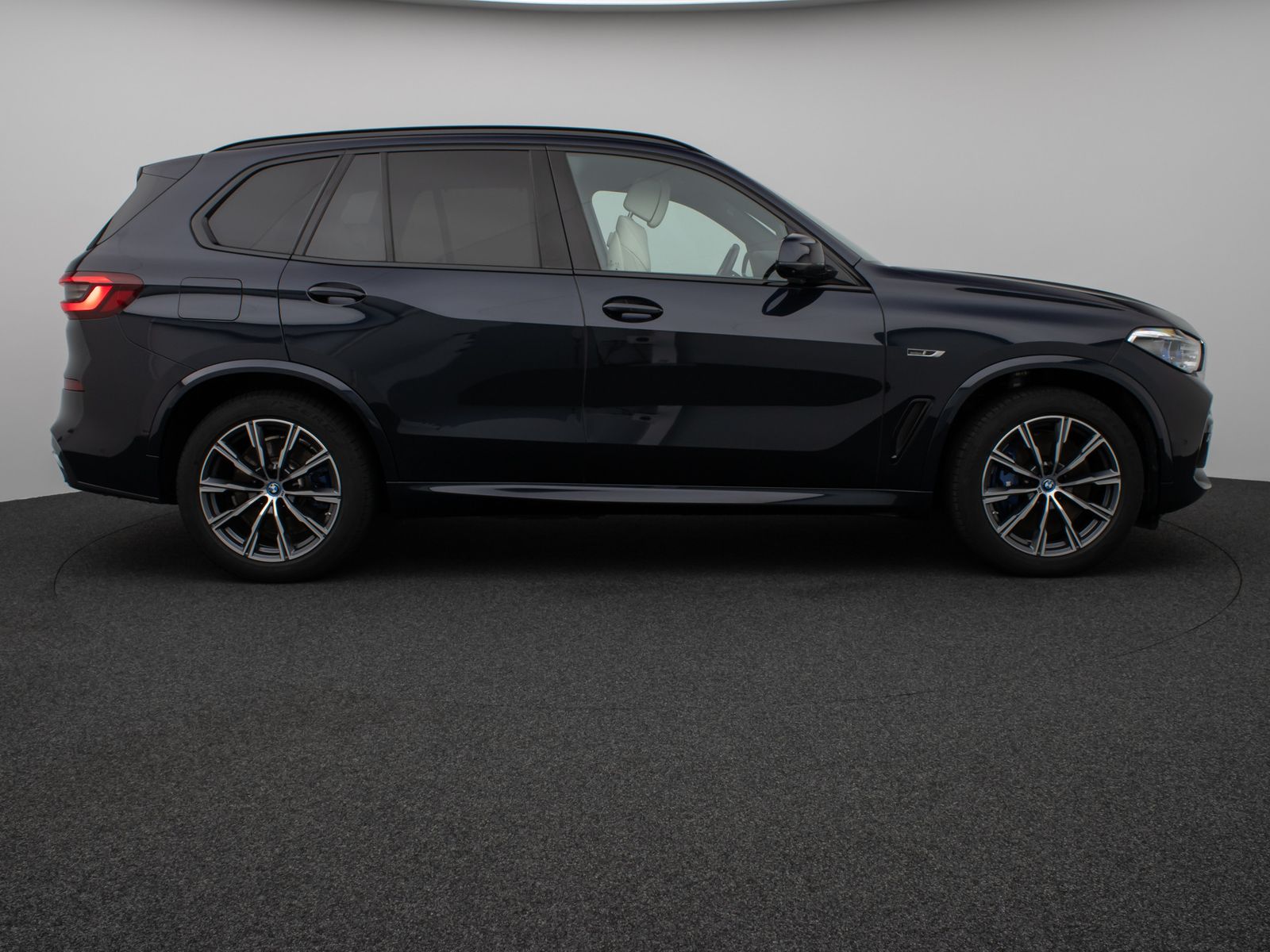 Fahrzeugabbildung BMW X5 xD45e M Sport 360°Panorama Laser HUD DAB H/K