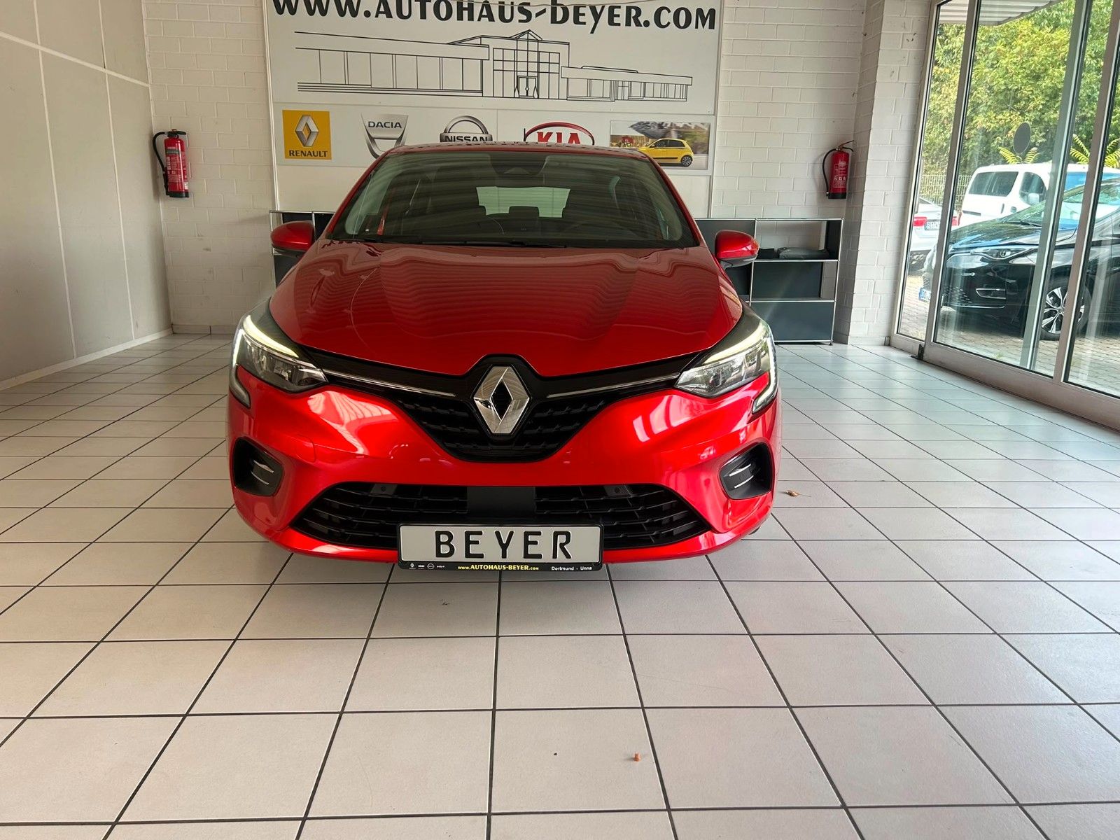 Renault Clio V 1.6 E-Tech Hybrid 140 Intens imagem 2