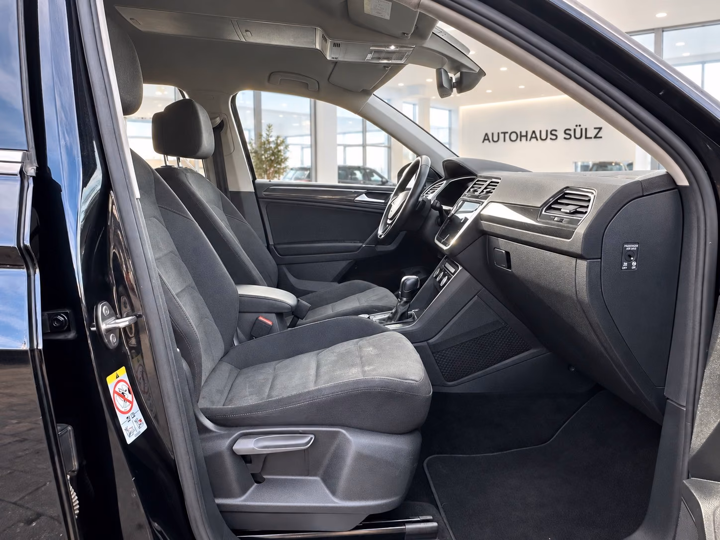 Volkswagen Tiguan Allspace 2.0 TDI R-Line/Auto./LED/Kamera
