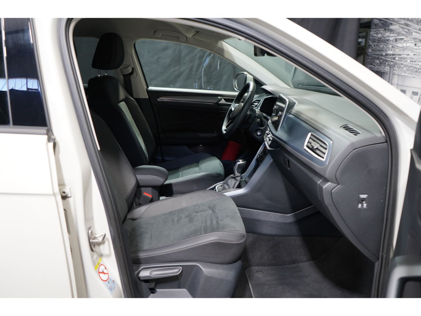Volkswagen T-Roc - Bild 5