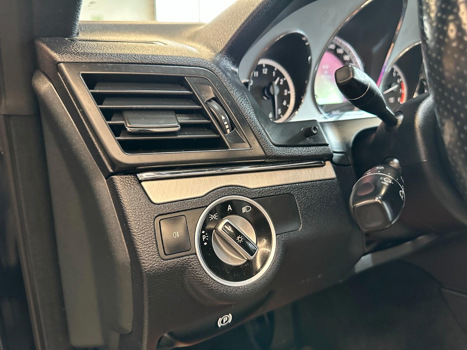 Mercedes-Benz E 200 *NACKENHZ*SITZHZ/Belüftung*NAVI*PDC*TEMPO*
