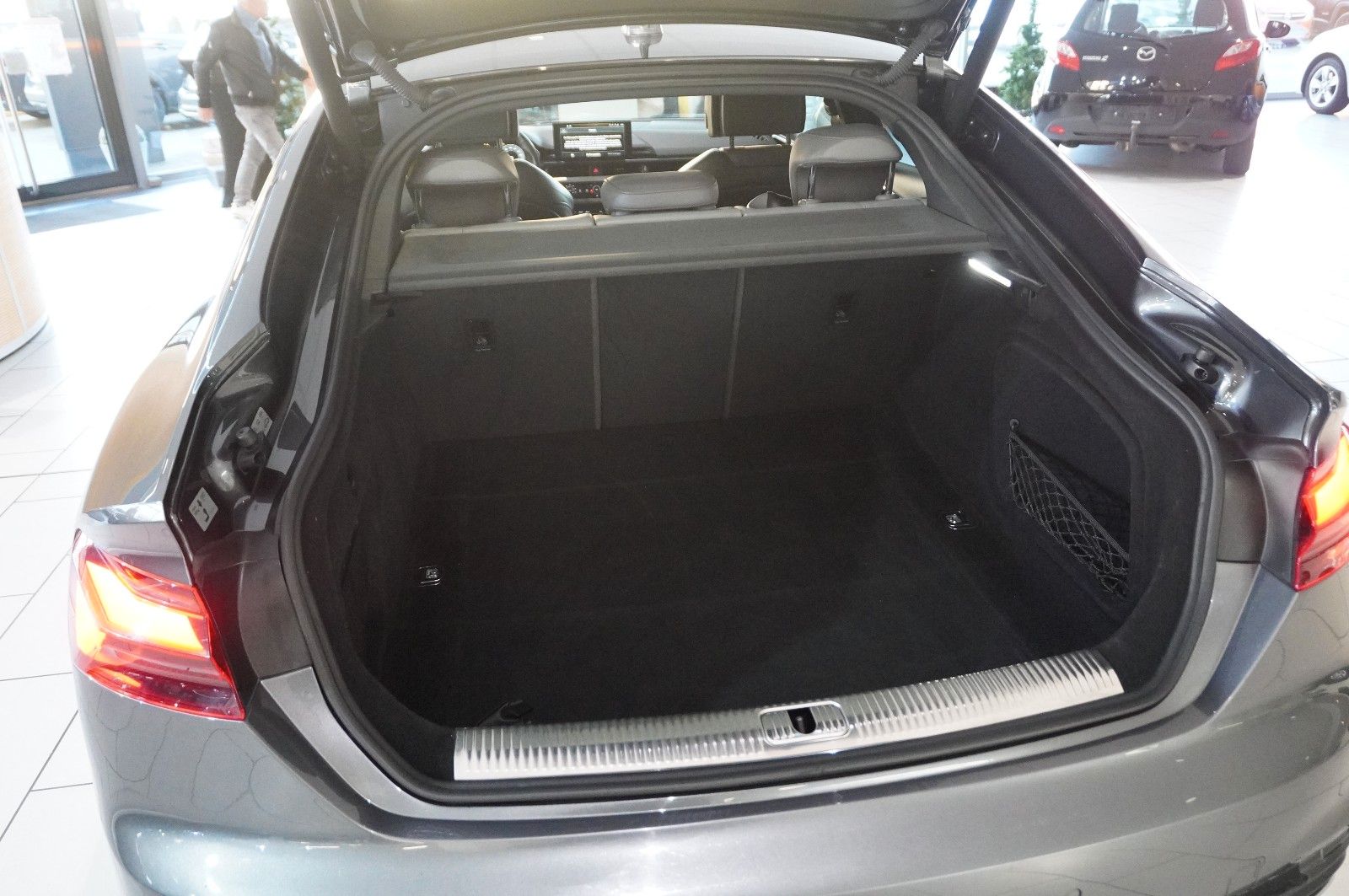 Fahrzeugabbildung Audi A5 Sportback 45 TFSI QUATTRO S-LINE NAVI/MATRIX