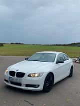 BMW E92 335i - BMW 335 aus 2008: Coupe, 335i