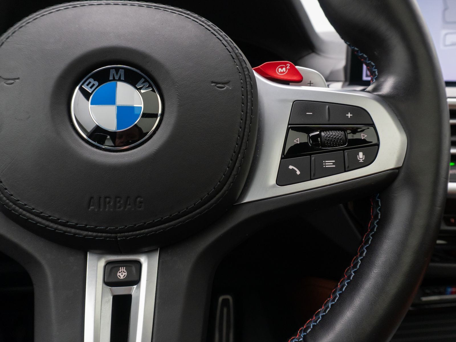 Fahrzeugabbildung BMW X4 M Competition HUD Kamera DAB Panorama 21Zoll