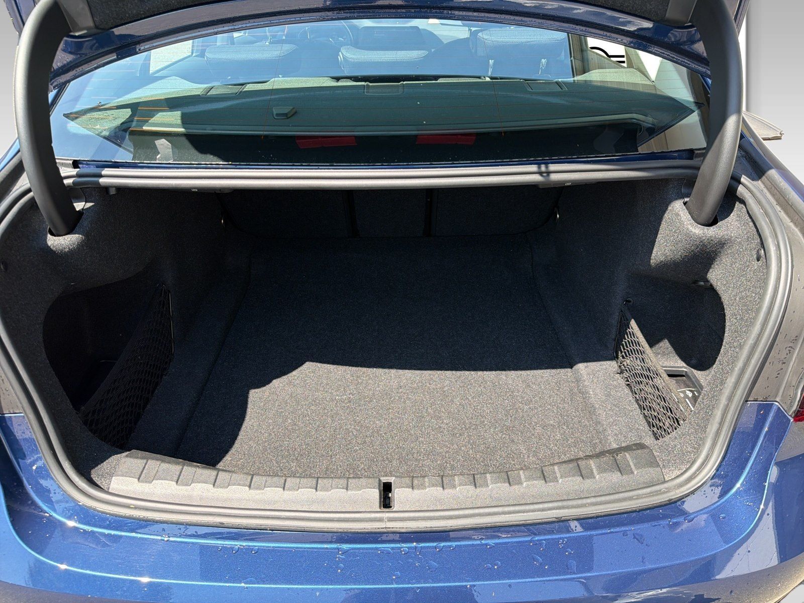 BMW 320i Limousine SHZ DAB foto 12