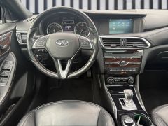 INFINITI QX30 2.2dPremium Allrad LED+Navi+SHZ+2xKlima+Kam