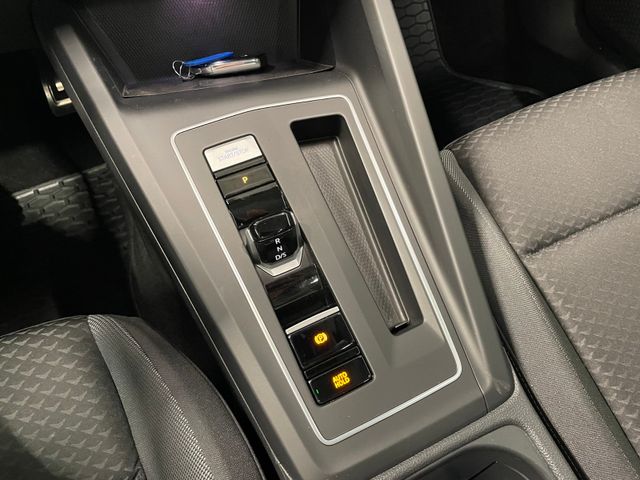 Golf VIII Variant Active 2.0 TDI DSG AHK