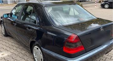 صورة 2 لـ 1997 Mercedes-BENZ C 180