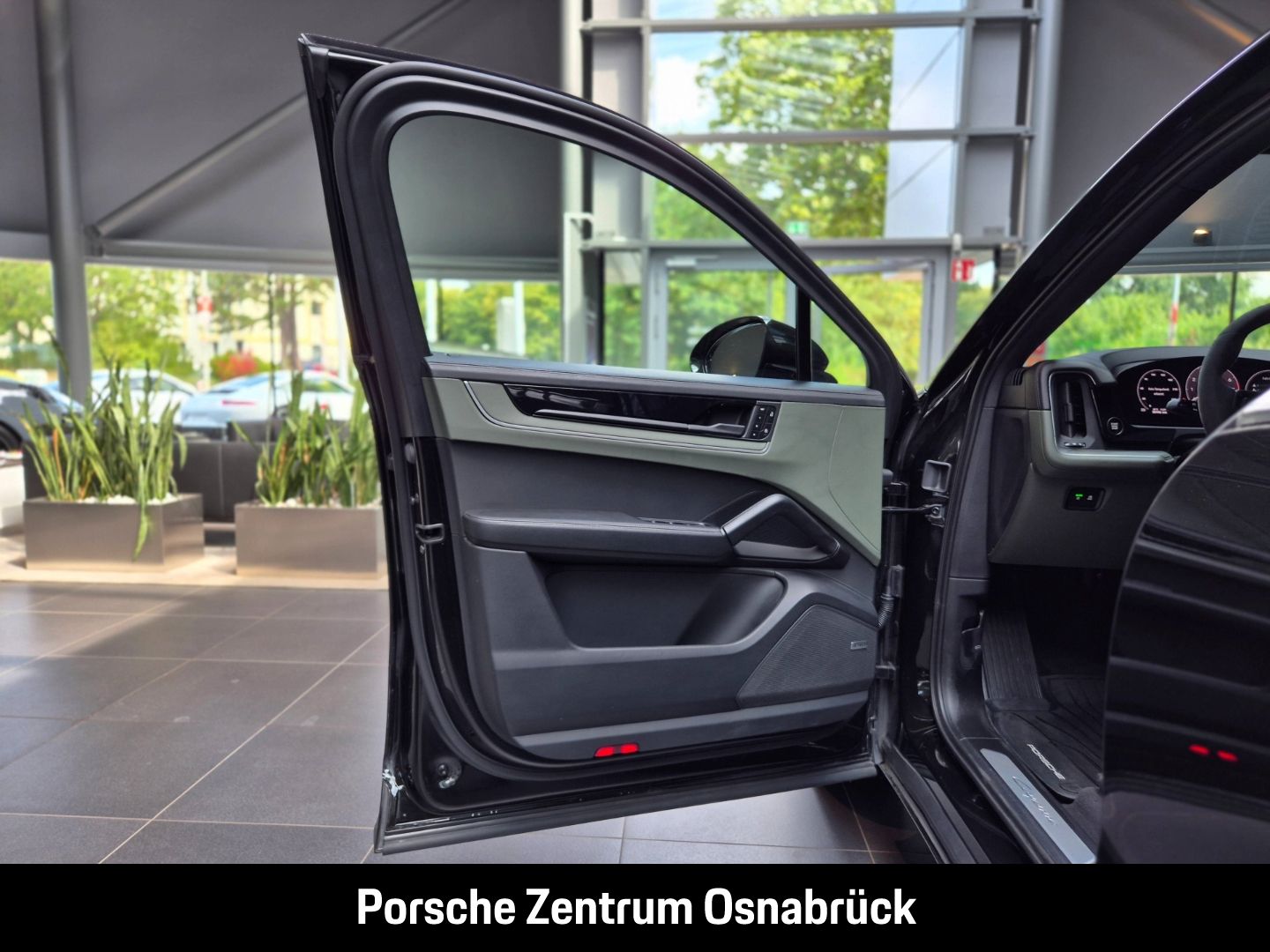 Porsche Cayenne E-Hybrid Coupe SportDesign Luft Sportaga foto 4