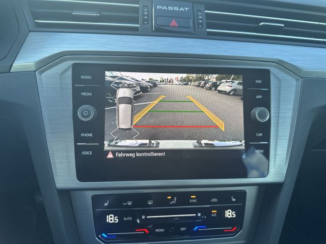 Passat Variant 2.0 TDI Business-Prem. Navi AHK R