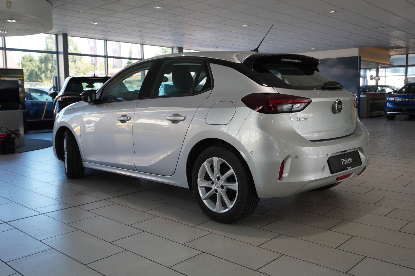 Fahrzeugabbildung Opel Corsa F 1.2 ELEGANCE NAVI/LED/KAMERA/SPORT/DAB+
