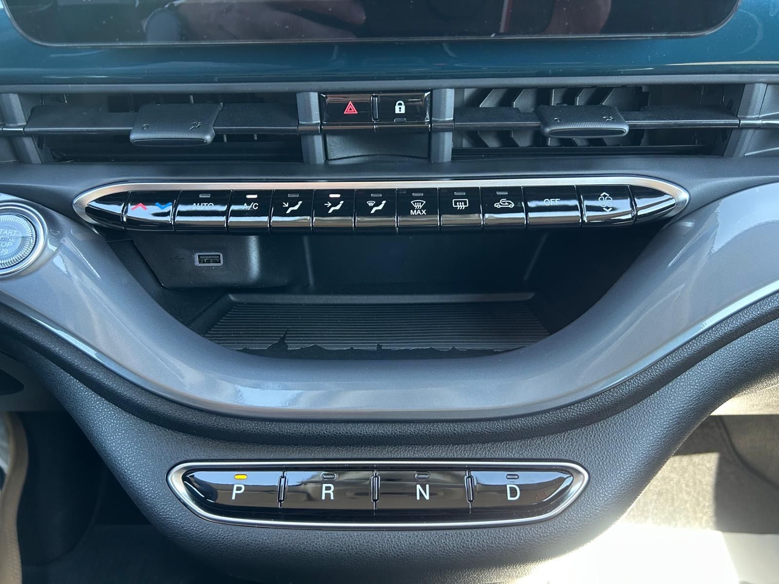 Fahrzeugabbildung Fiat 500e°Style Paket°42 kWh°Alu°Navi°1.Hnd°SOH 97,5%
