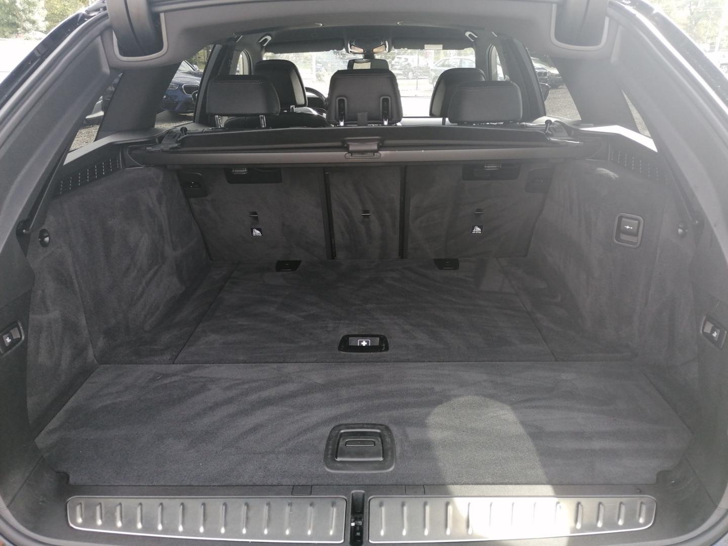 BMW 530 i xDrive Touring M Sportpaket Luftfederung S