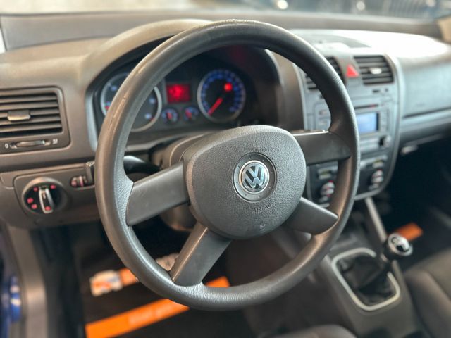 MYAUTOCENTER – Gebraucht- und Jahreswagen mit Werkstattservice in Pfaffenhofen Volkswagen Golf V Lim. Trendline *TÜV*Klima*