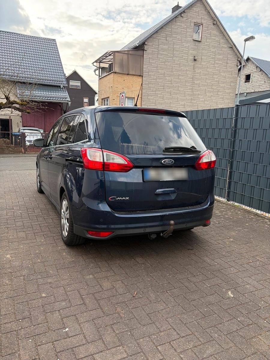 Ford Grand C-MAX 2011 — photo 5