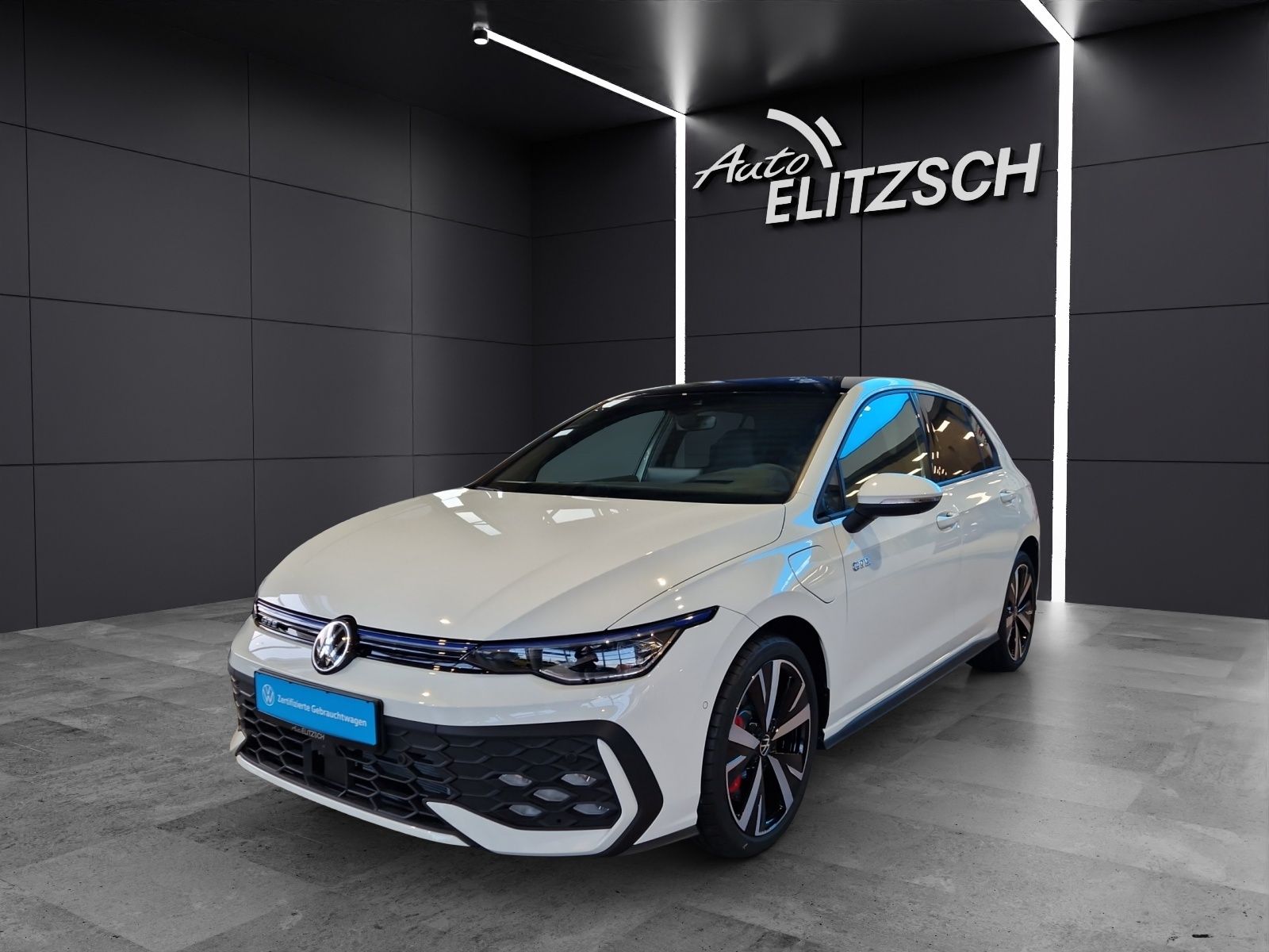 Fahrzeugabbildung Volkswagen Golf VIII GTE Matrix HUD AHK 360° DCC ACC Keyles