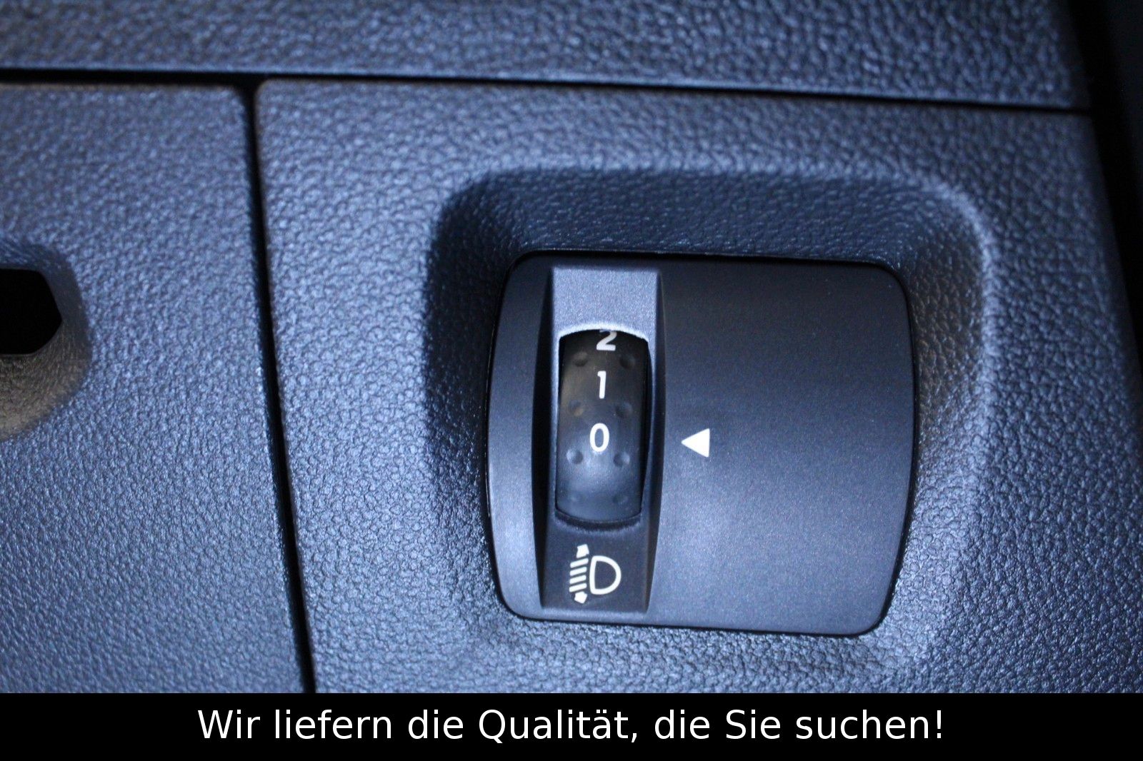 Fahrzeugabbildung Dacia Sandero SCe 65 Essential*Klima*Media Display*