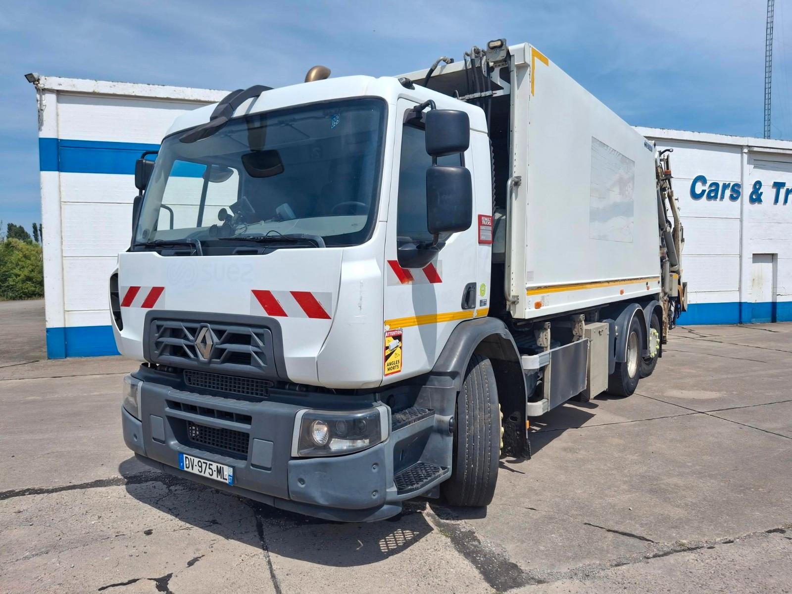Renault D26 Wide 320 -  E6 - 6X2 - FAUN