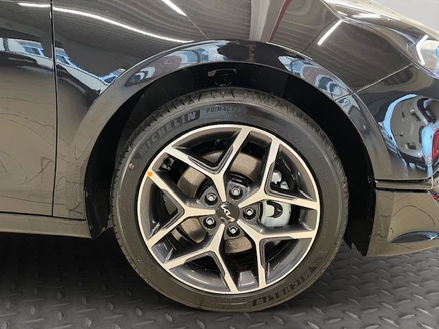 Fahrzeugabbildung Kia Ceed Ultimate Edition Navi totWinkelASS Kamera