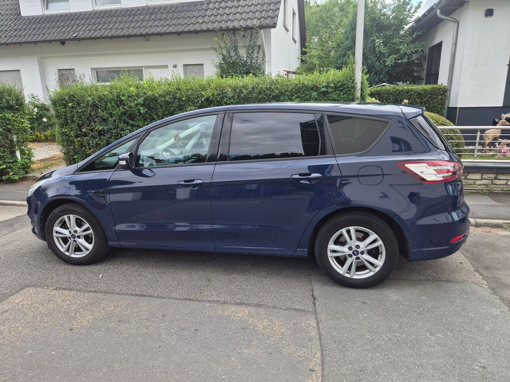 Image of Ford S-Max